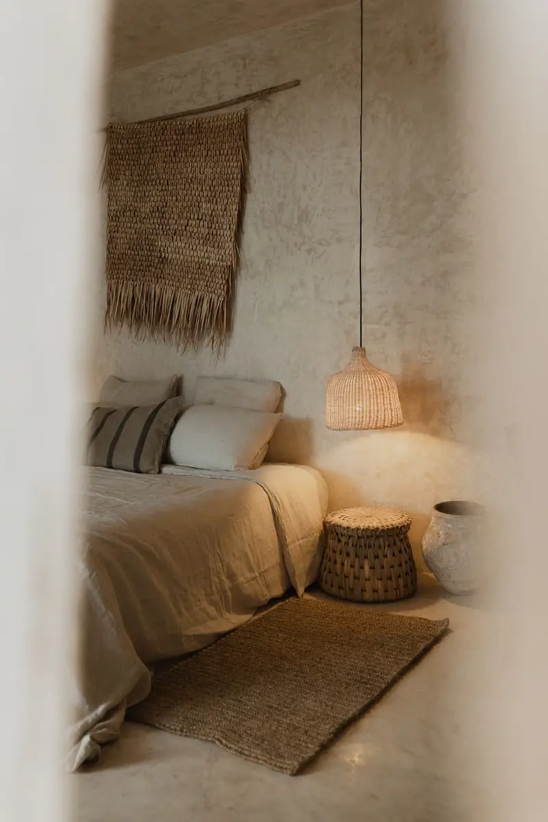 Altar — bedroom detail