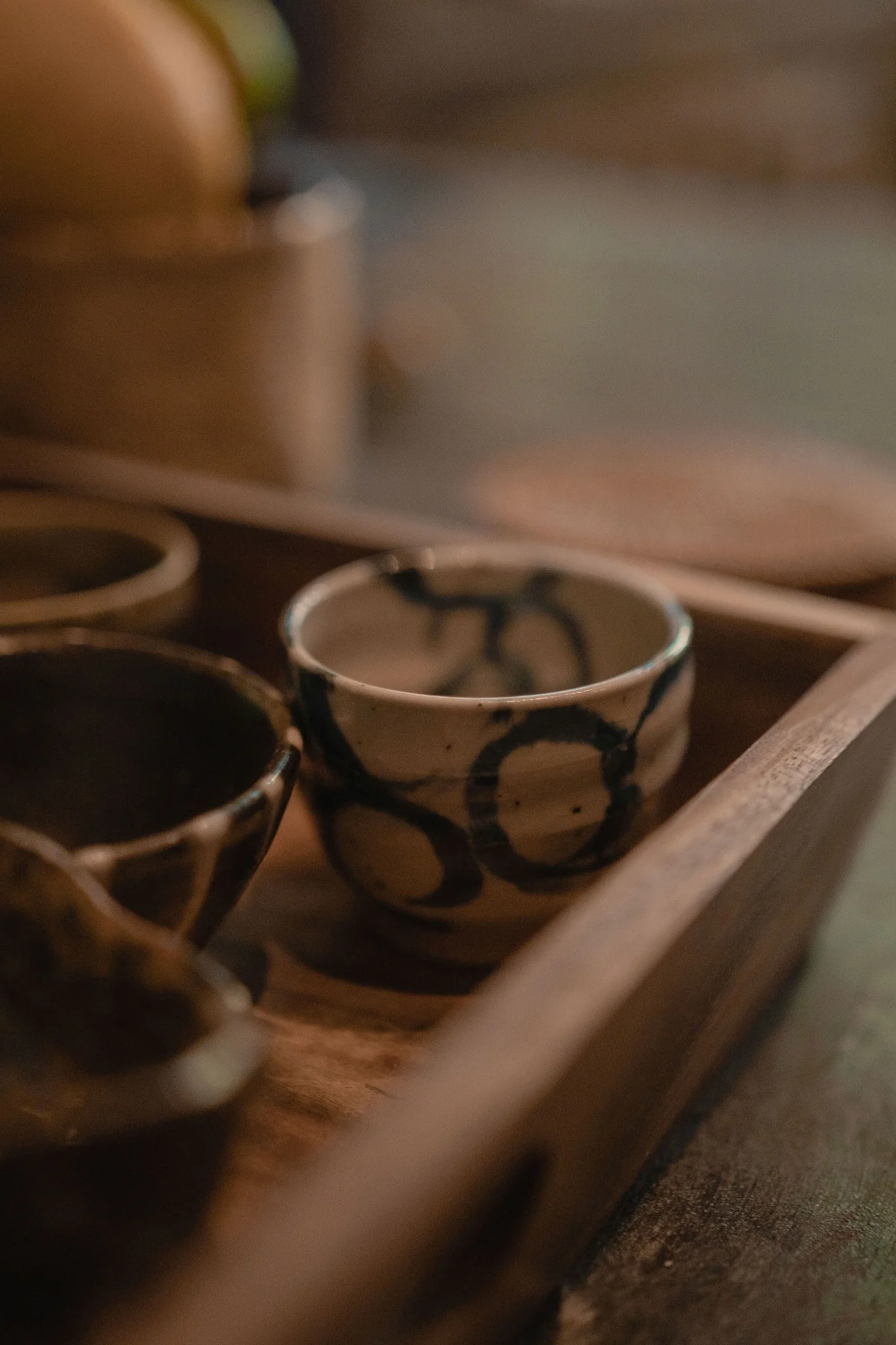 Kuu Jū — ceramic tableware detail